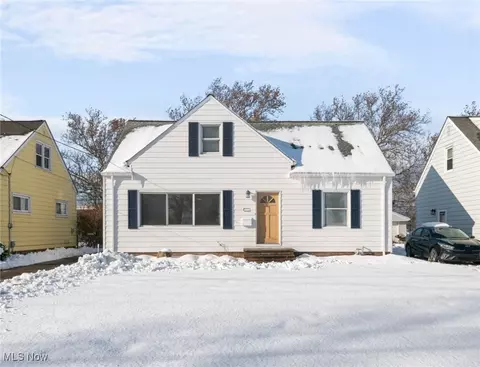 30411 Fairway Blvd, Willowick, OH 44095