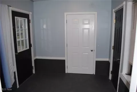 Entry Way - 118 Sheriff St, Elyria, OH 44035 photo 2 of 2