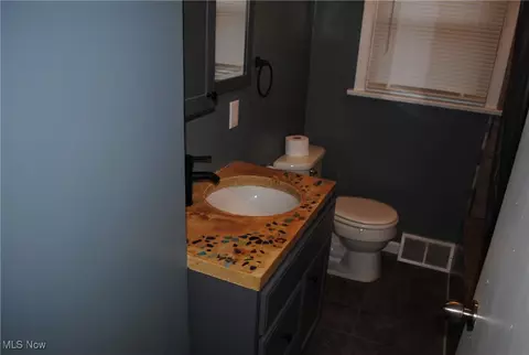Bath - 118 Sheriff St, Elyria, OH 44035 photo 1 of 1