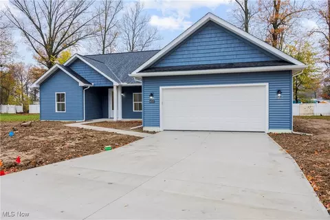 40101 Ryan Ct, Elyria, OH 44035