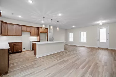 40101 Ryan Ct, Elyria, OH 44035 photo 9