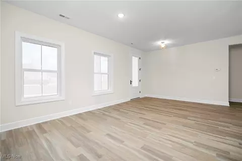40101 Ryan Ct, Elyria, OH 44035 photo 5