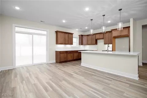40101 Ryan Ct, Elyria, OH 44035 photo 12
