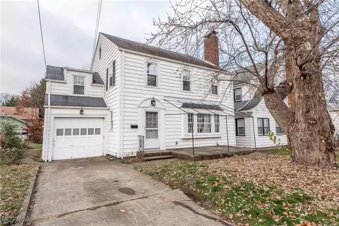 1711 Harvard Ave NW, Canton, OH 44703