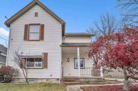 111 Quincy St, Elyria, OH 44035