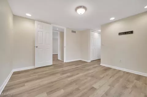 111 Quincy St, Elyria, OH 44035 photo 14