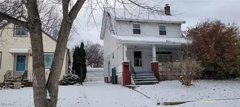 3270 W 128th St, Cleveland, OH 44111