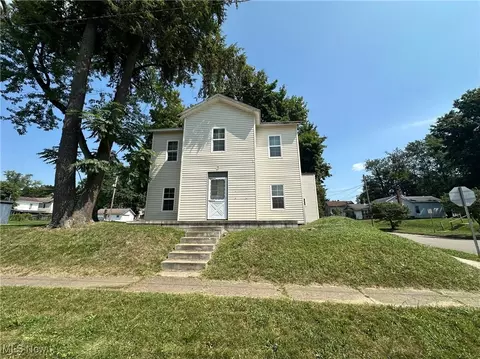 338 Maiden Ln, Wooster, OH 44691