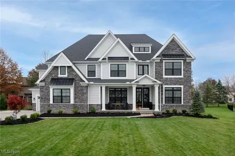 31901 Ballast Ct, Avon Lake, OH 44012