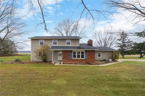 15953 Whitehead Rd, Lagrange, OH 44050