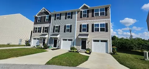 129 Grass Ct, Painesville, OH 44077