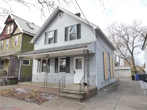 3210 Monroe Ave, Cleveland, OH 44113