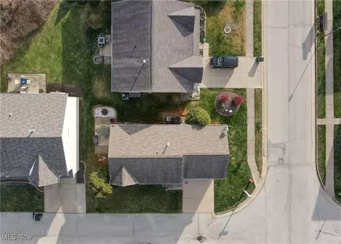 View/Area - 3154 Castleton Ct, Akron, OH 44312 photo 5 of 6