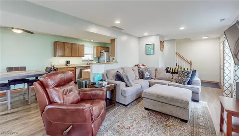 Living - 3154 Castleton Ct, Akron, OH 44312 photo 2 of 2
