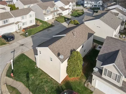View/Area - 3154 Castleton Ct, Akron, OH 44312 photo 4 of 6