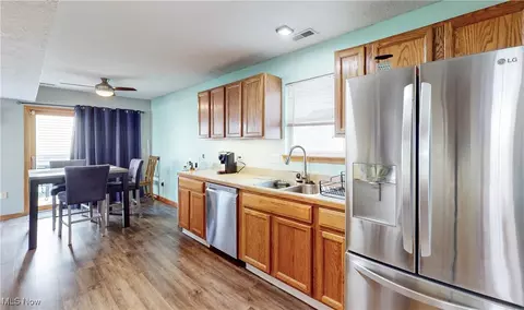 Kitchen - 3154 Castleton Ct, Akron, OH 44312 photo 2 of 3