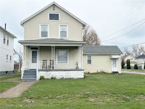 2445 E 30th St, Lorain, OH 44055
