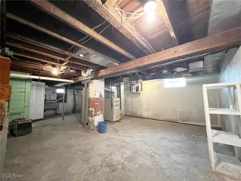 2445 E 30th St, Lorain, OH 44055 photo 32