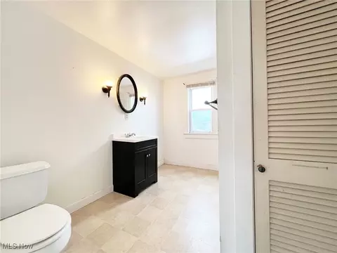 2445 E 30th St, Lorain, OH 44055 photo 25
