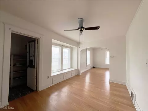 2445 E 30th St, Lorain, OH 44055 photo 12