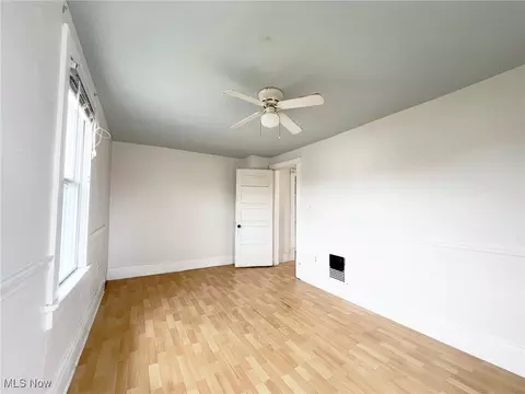 2445 E 30th St, Lorain, OH 44055 photo 29