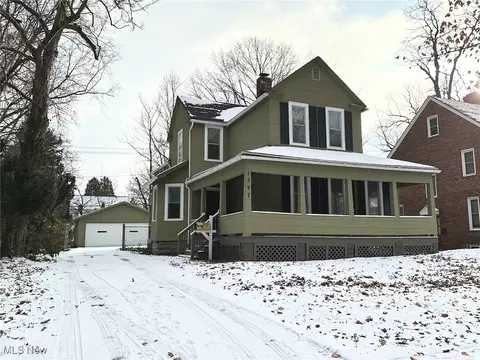 1597 Crest Rd, Cleveland Heights, OH 44121