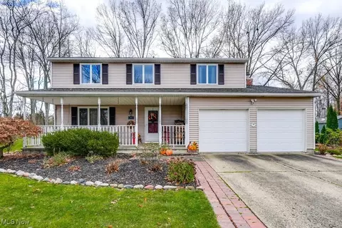 4384 Foresthill Rd, Stow, OH 44224
