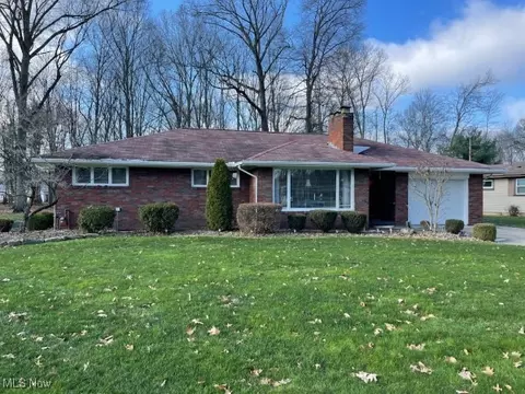 16 Mill Trace Rd, Youngstown, OH 44511