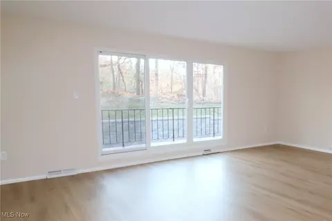 6476 State Rd, Parma, OH 44134 photo 12