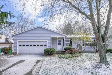 7914 Killington Ave NW, North Canton, OH 44720