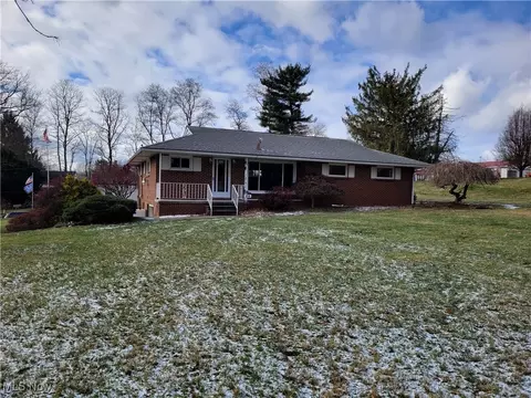 356 High St, Hopedale, OH 43976