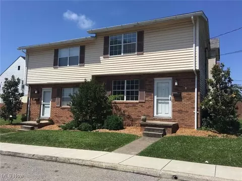 2032 17th St, Parkersburg, WV 26101