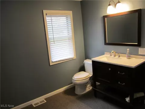 Bath - 10464 Lagrange Rd, Elyria, OH 44035 photo 2 of 4