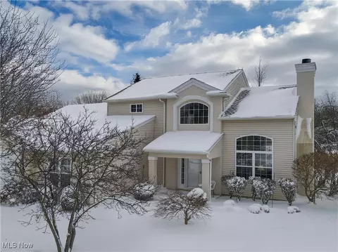 2692 Walton Blvd, Twinsburg, OH 44087