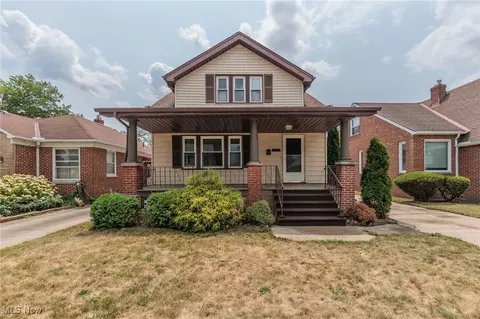 1307 North Ave, Parma, OH 44134