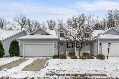 30431 Sugar Sand Ln #20A, North Olmsted, OH 44070