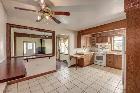 Kitchen - 3521 Marshall Ave, Lorain, OH 44053 photo 7 of 7