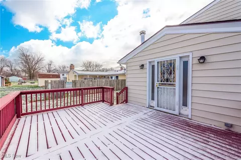 Exterior - 3521 Marshall Ave, Lorain, OH 44053 photo 9 of 11