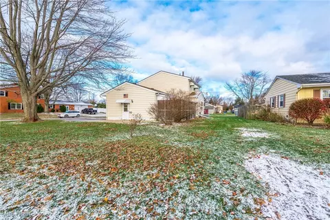 Exterior - 3521 Marshall Ave, Lorain, OH 44053 photo 3 of 11