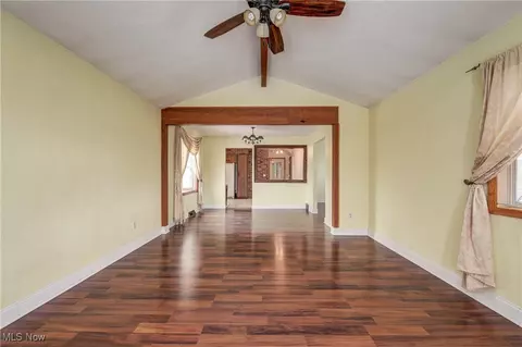 Living - 3521 Marshall Ave, Lorain, OH 44053 photo 9 of 10
