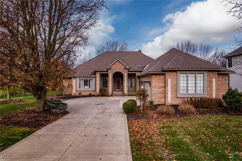 2643 Twin Creeks Dr, Copley, OH 44321