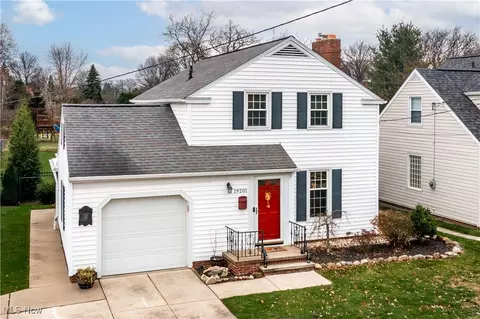 19201 Story Rd, Rocky River, OH 44116