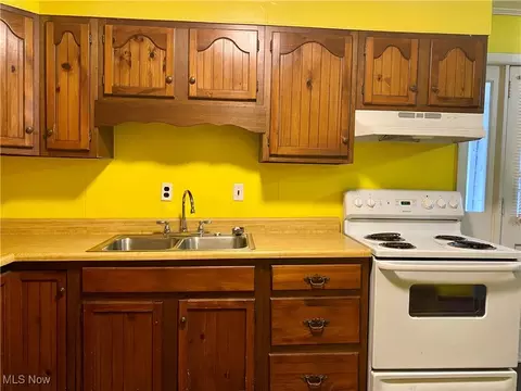 131 E 3rd St, Perrysville, OH 44864 photo 7
