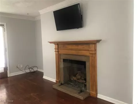 135 E 213th St, Euclid, OH 44123 photo 8