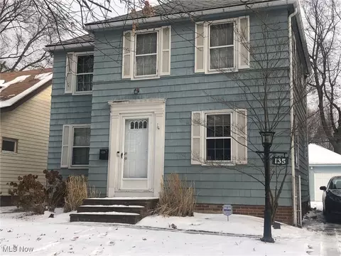 135 E 213th St, Euclid, OH 44123