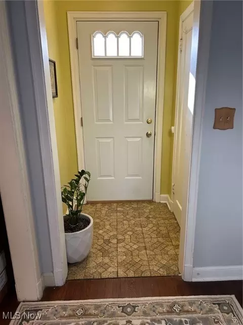 135 E 213th St, Euclid, OH 44123 photo 22