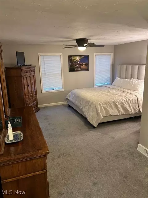 135 E 213th St, Euclid, OH 44123 photo 17