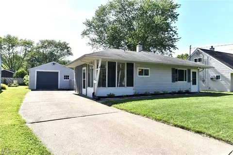 292 Idlewood Rd, Austintown, OH 44515