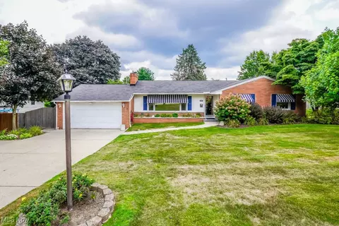 2846 Clearview Ave NW, Canton, OH 44718