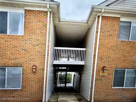 1406 Buckingham Gate Blvd #H, Cuyahoga Falls, OH 44221